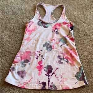 Lululemon Cool Racerback size 6